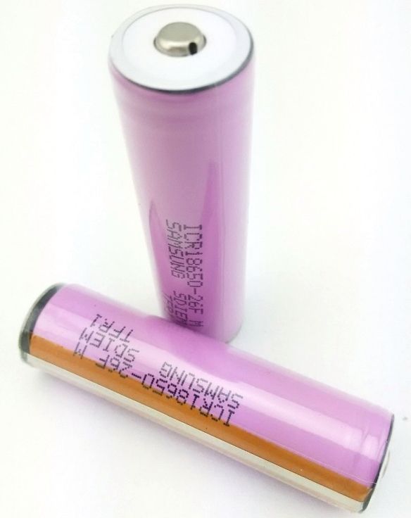 Image of Samsung ICR-18650-26F Védett Li-Ion Akku 2600mAh (valós) Lámpába (IT12220)