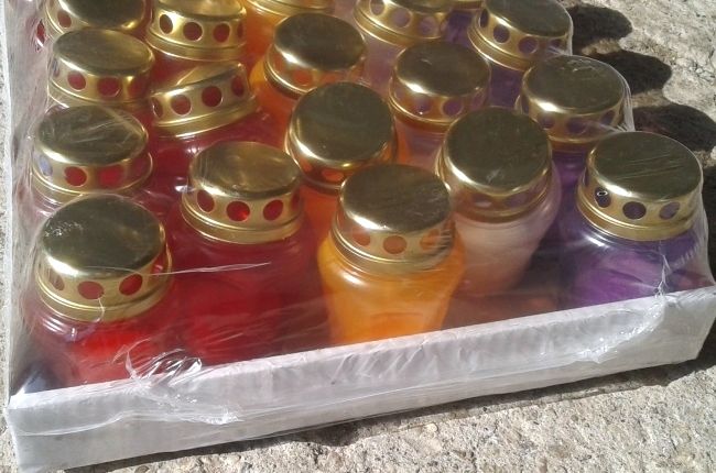 Image of Temetői mécses 9órás 30g 10cm (vegyes szín) (IT11433)