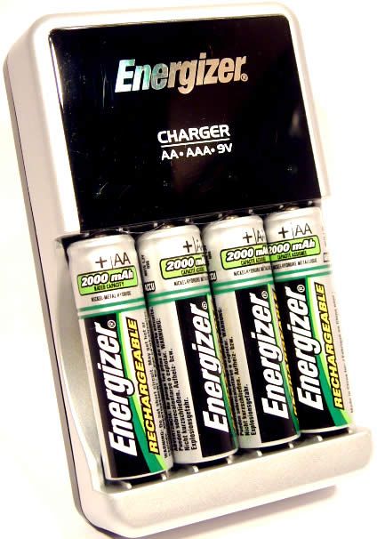 Image of Energizer charger QUATTRO + 4xAA +2xAAA free INFO! (IT3254)