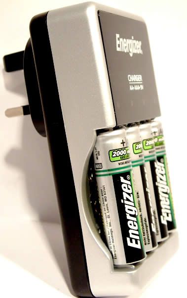 Image of Energizer charger QUATTRO + 4xAA +2xAAA free INFO! (IT3254)