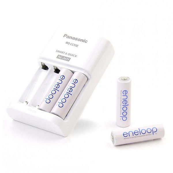 Image of Panasonic Eneloop Smart&amp;amp;Quick Battery Charger +4xAA Eneloop 1900mAh (IT10483)