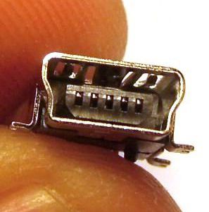 Image of miniUSB 2.0 connector *PANEL MOUNTABLE* (Female) No. 15 *Lumberg 2486* (IT10979)