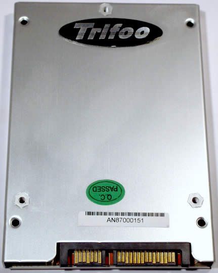 Image of Trifoo SD-HC to Laptop S-ATA 2.5 SSD RAID Converter (IT3253)