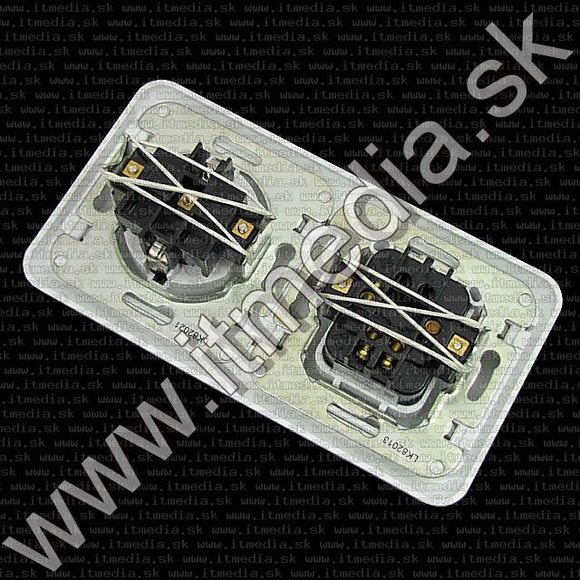 Image of Heitech Electrical Outlet and Switch *wall-mount* (IT7051)