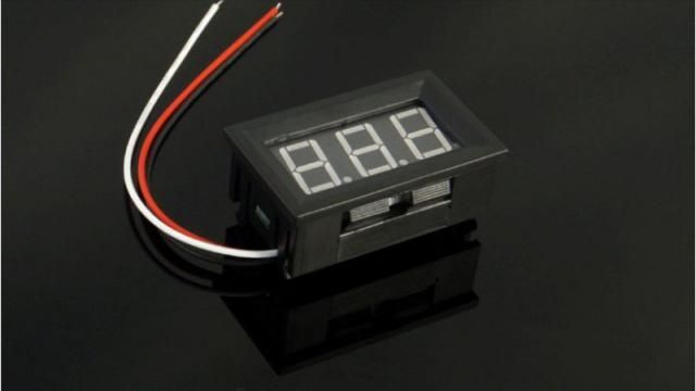Image of Elektronikai műszer *Feszültség mérő 0-99V 3 vezetékes (3 szegmens piros) (IT10501)
