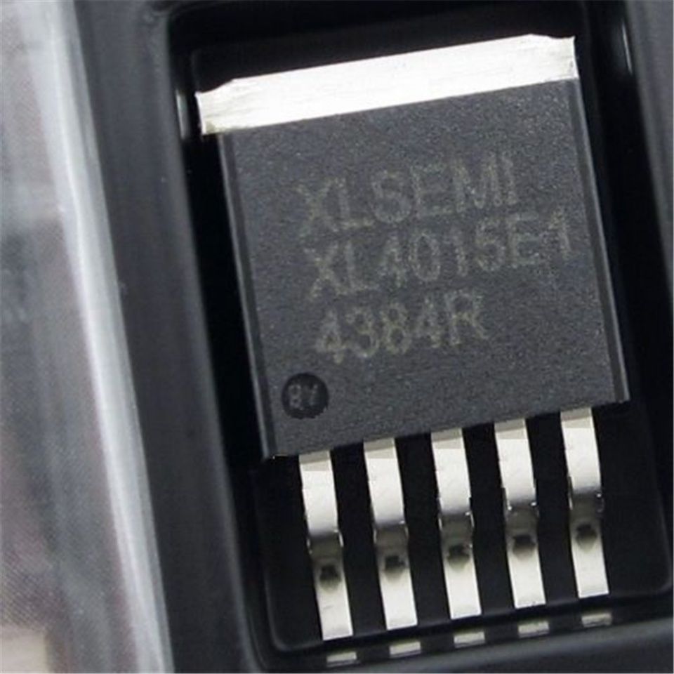 Image of Elektronikai alkatrész *Buck szabályozó IC* XL4015 TO-263 36V 5A CC CV (IT13342)