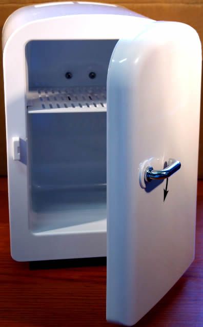 Image of Mini Refrigerator 12V-230V (IT3242)