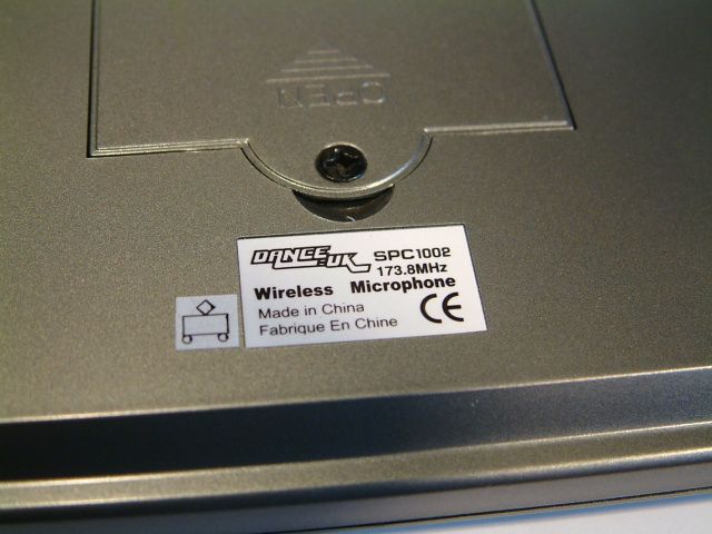 Image of PlayStation 2 (PS-2) wireless KARAOKE set (IT2267)