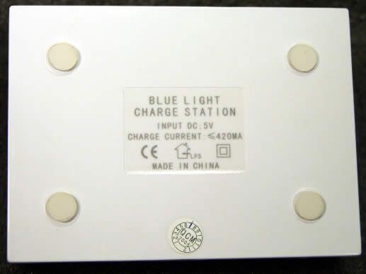Image of Wii Battery Charge Station *Blue Light* (IT3403)