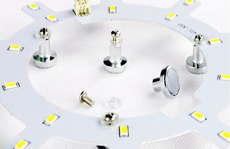 Image of Mágneses csavar rögzítő 12mm (plafon lámpába) (IT12249)